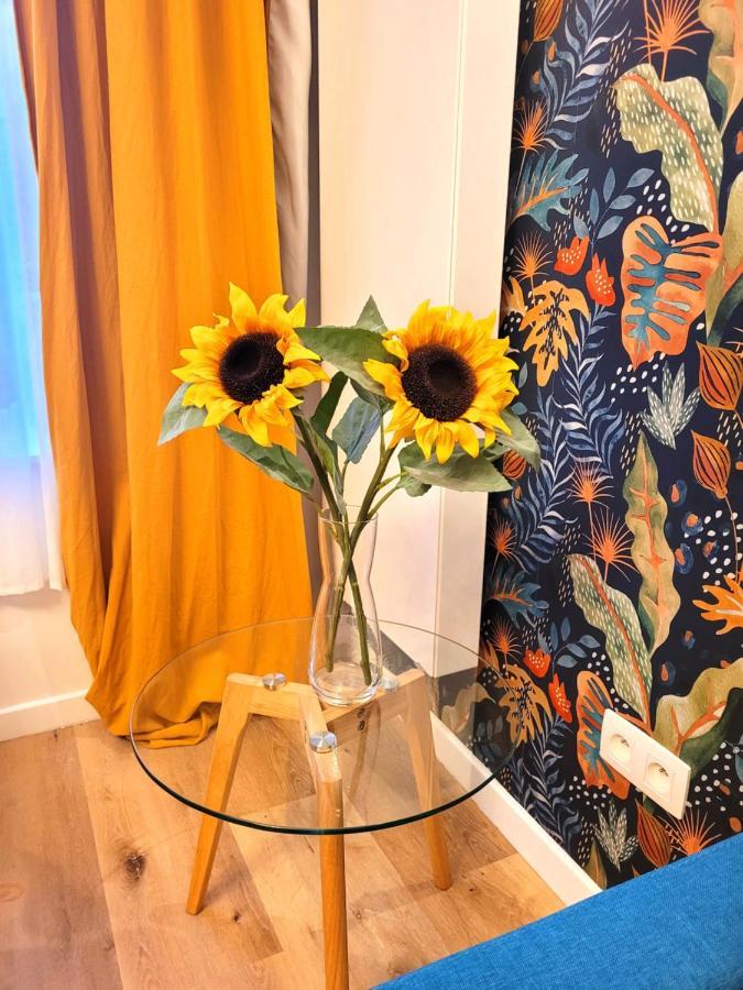 Brand New Camelia Room With Private Bathroom Brussels Exterior photo